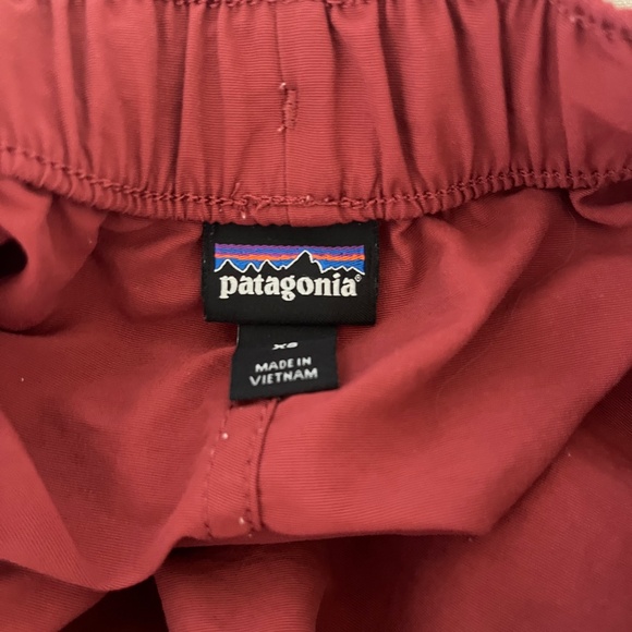 Patagonia Barely Baggies Short XS Adzuki Red - Picture 2 of 6